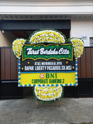 Papan Bunga Duka di Kecapi