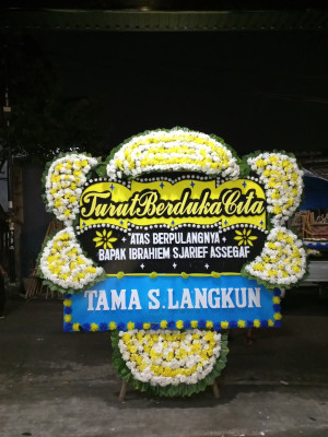 Papan Bunga Duka di Kecapi